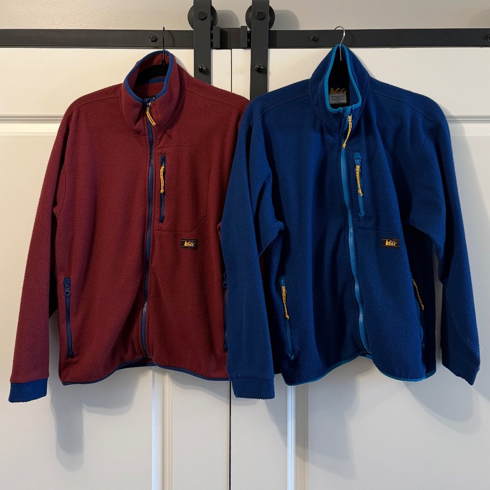 2 women’s REI fleece zip up jackets size medium